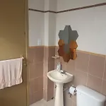 Amplio, Comodo Y Tranquilo A 10 Min Del Aeropuerto, Basilica Y Centro